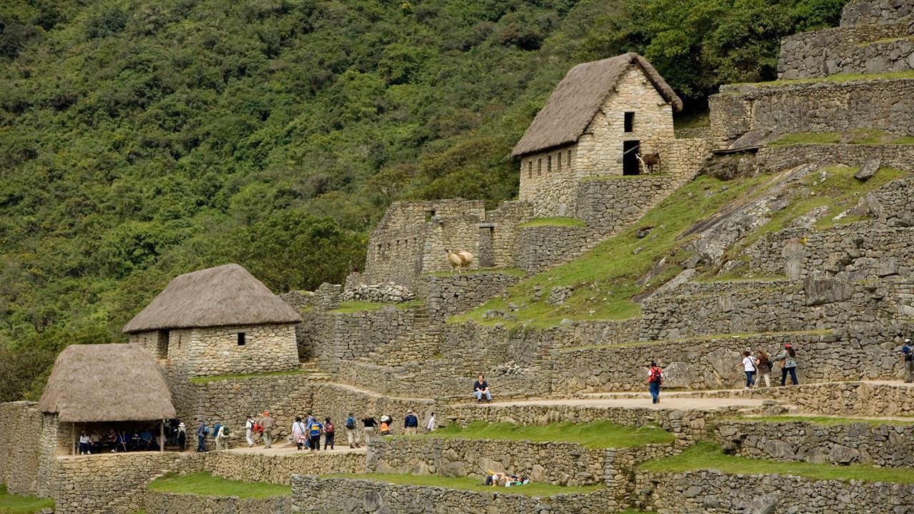 Zugfahrt Von Poroy Zum Eingang Von Machu Picchu foto 6