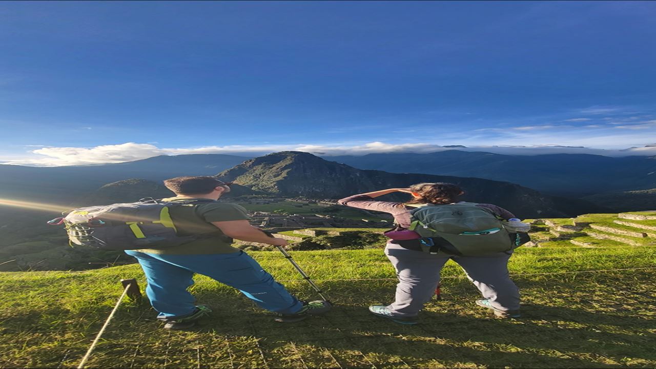 Zugfahrt Von Poroy Zum Eingang Von Machu Picchu foto 10