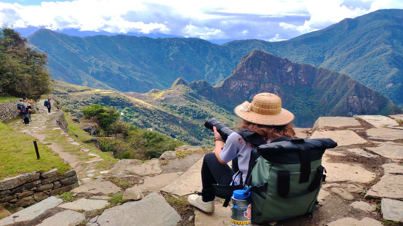 Vogelbeobachtung In Machu Picchu Von Ollantaytambo Aus foto 1